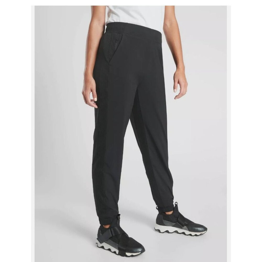 NWT Athleta Brooklyn Lined Jogger Black Women's 10 Petite MSRP$109 - Picture 6 of 15
